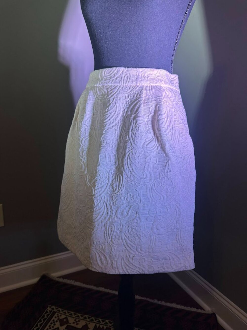 Cream Jacquard Skirt with Pockets – Textured & Timeless